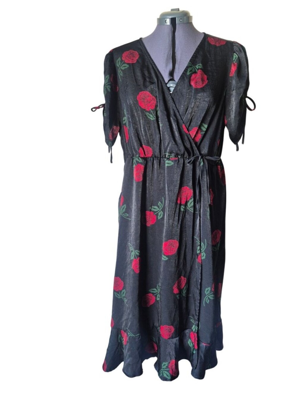 Torrid Midi Black Rose Wrap Dress size 1X dark romance whimsigoth